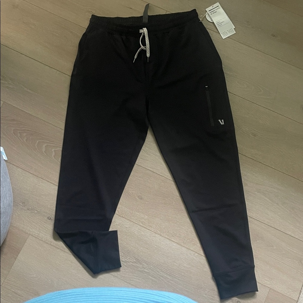 Vuori Men's Black Joggers with Zipper Pocket